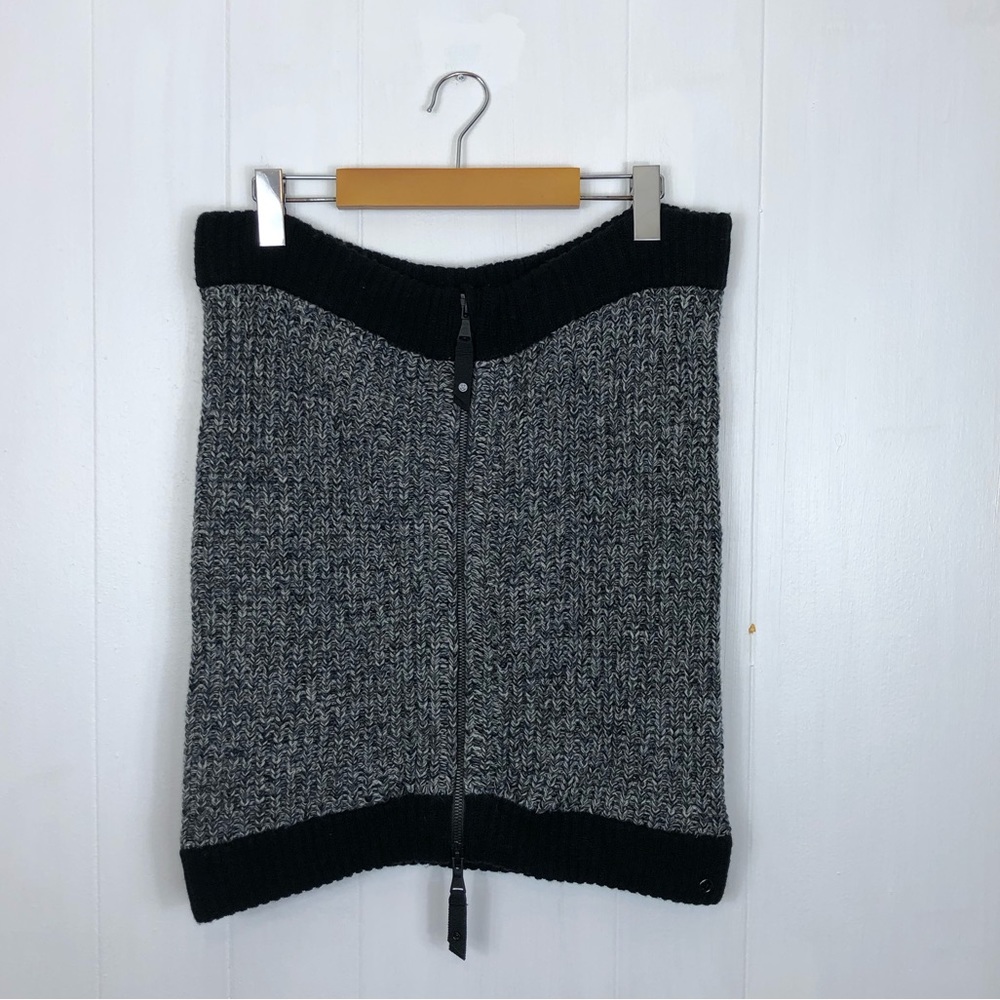 Lululemon Merino Wool Falling Freely Neckwarmer